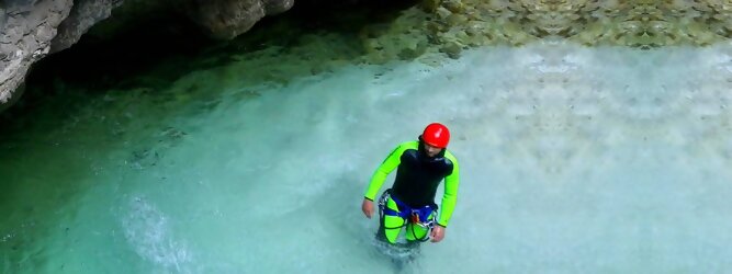 Trip Reiseideen - Canyoning - Die Hotspots für Rafting und Canyoning. Abenteuer Aktivität in der Tiroler Natur. Tiefe Schluchten, Klammen, Gumpen, Naturwasserfälle.